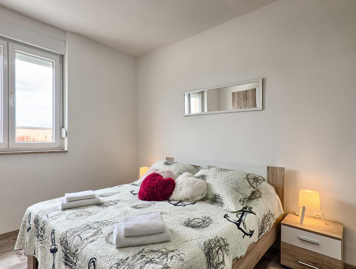 Apartment Joelle Pula Zewnętrze zdjęcie